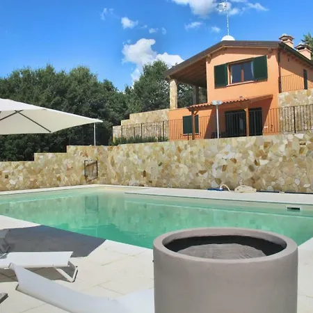 Saturnia - Piscina Privata - 9' Dalle Terme *